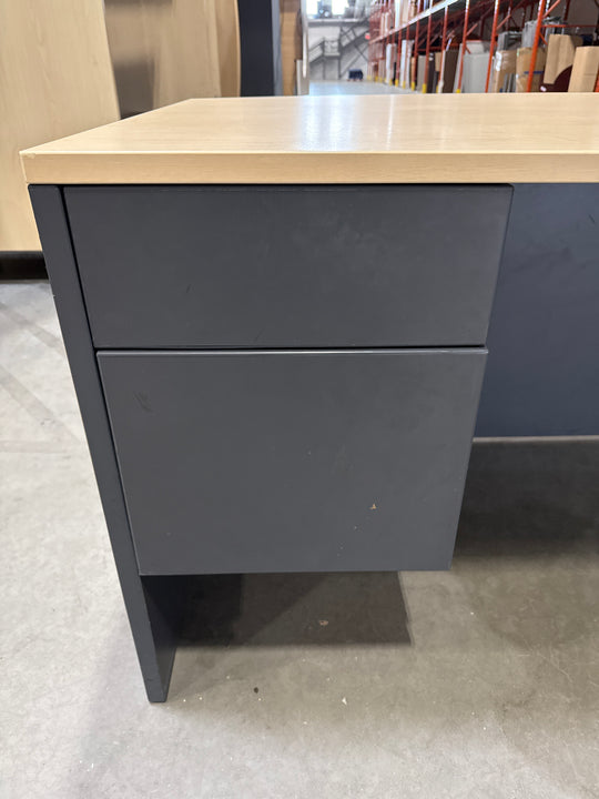 6’ Bow Front Straight Desk w/BF Ped
