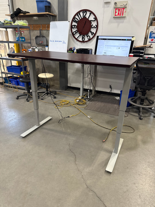 5’ Electronic Sit Stand Desk