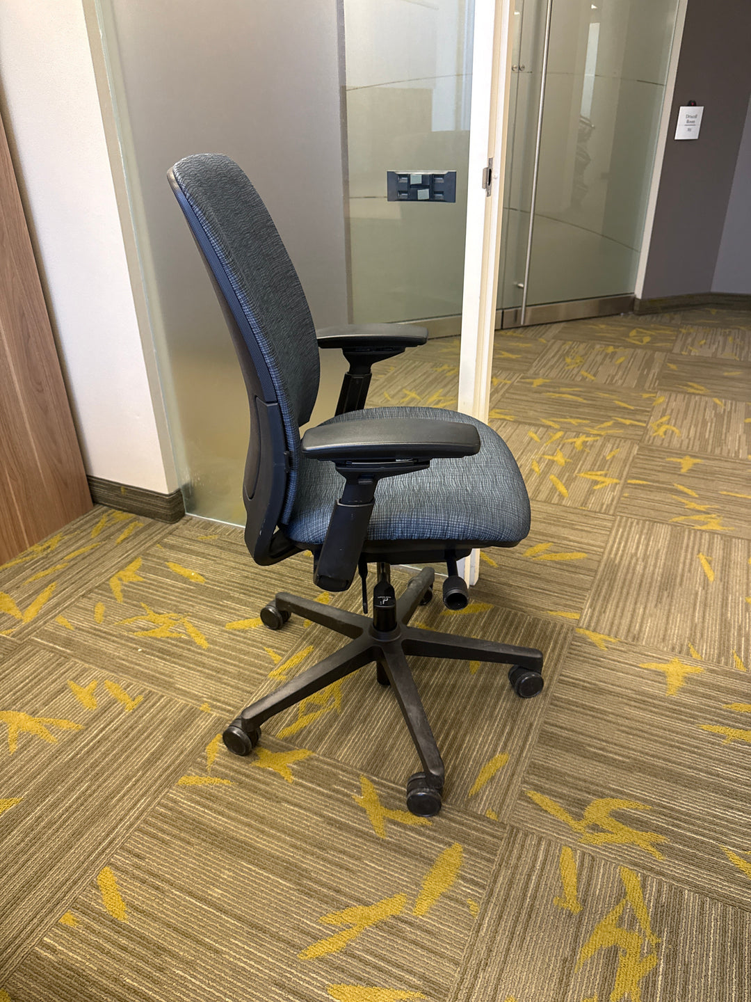 Steelcase Amia Task Chair