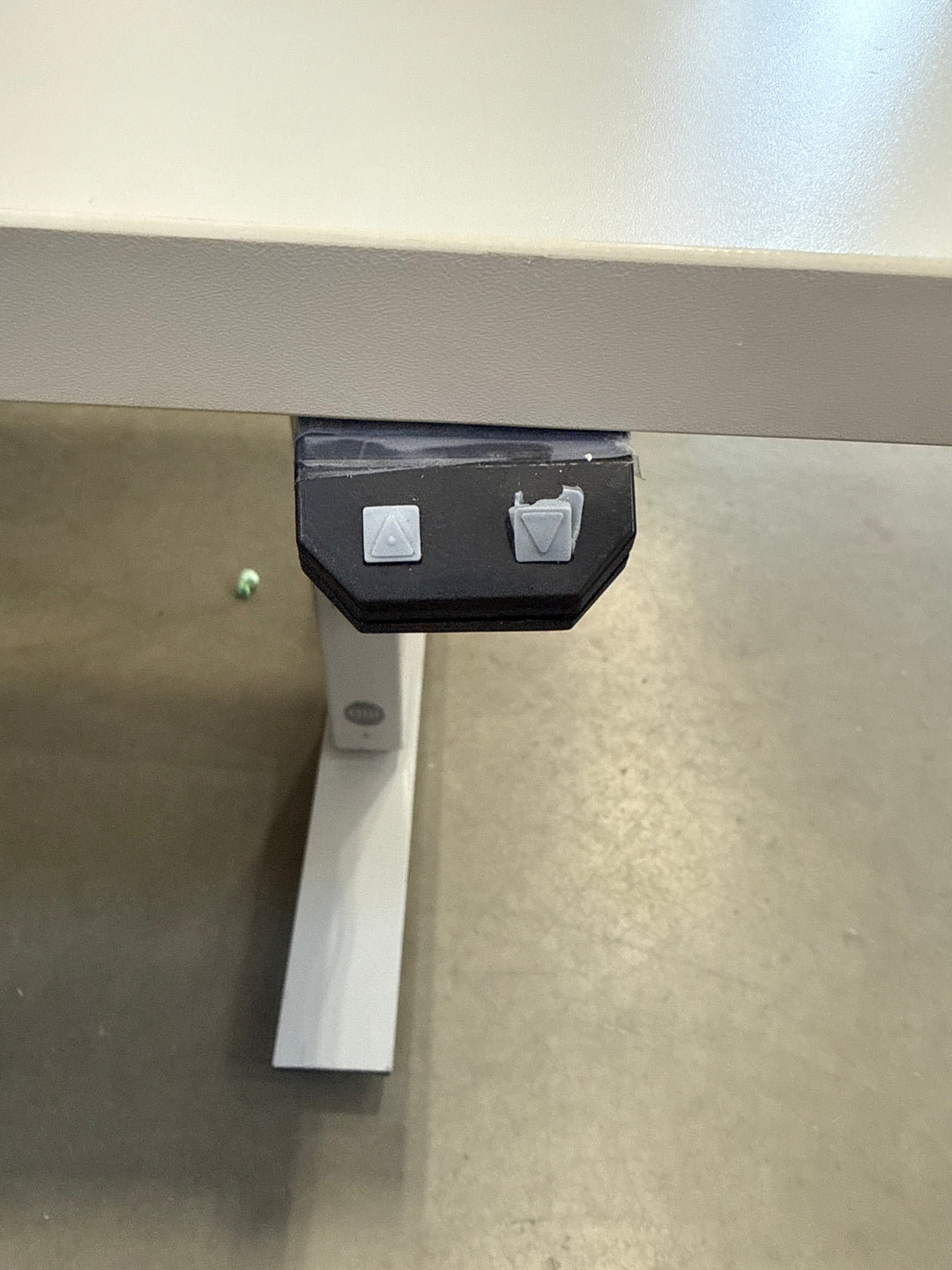 5’ Electronic Sit Stand Desk