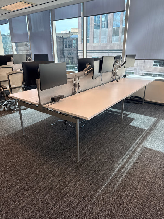 Knoll 4-Pod Fixed Height Workstation