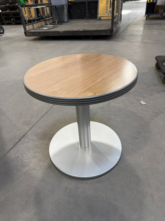 20” Round End Table