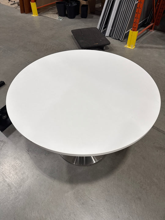 42" Round Table