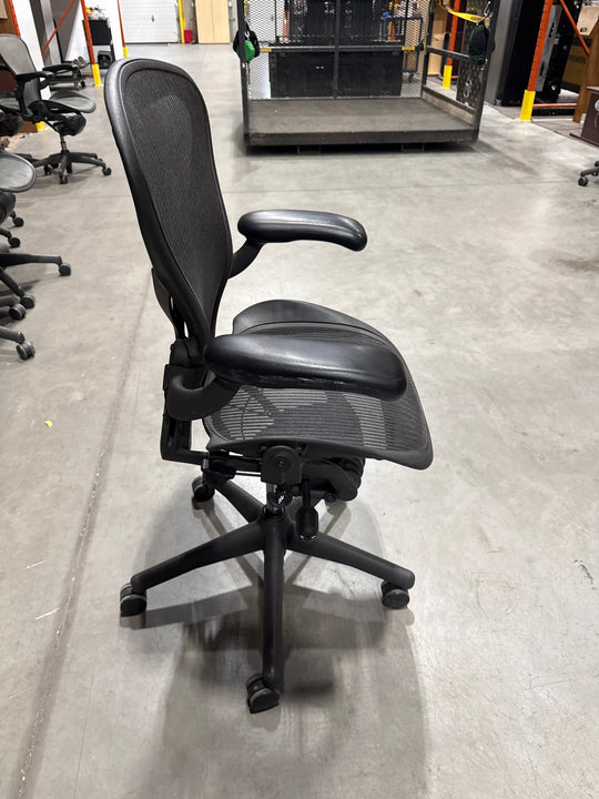 Herman Miller Aeron Size B Task Chair