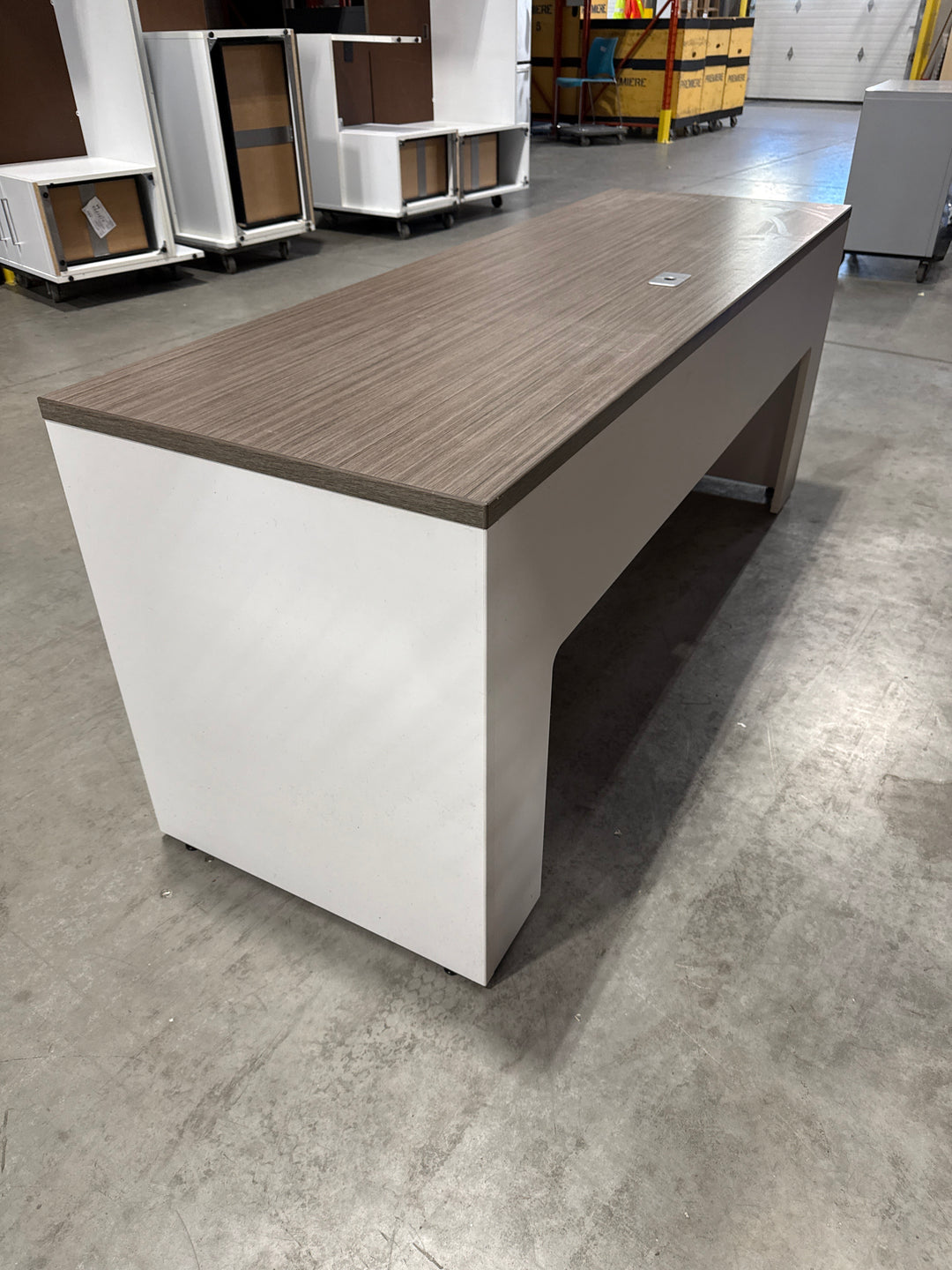 Straight Desk w/Mobile BF Ped
