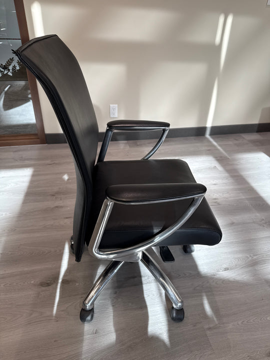Allseating Leather Meeting Chair