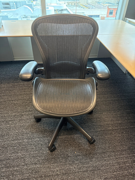 Herman Miller Aeron Size B Task Chair
