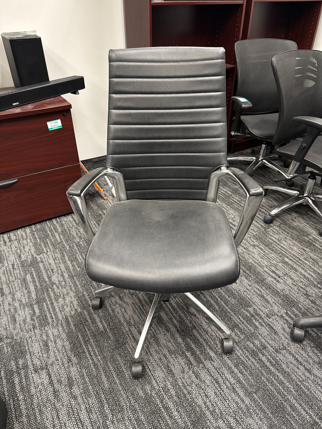 Global Leather Meeting Chair