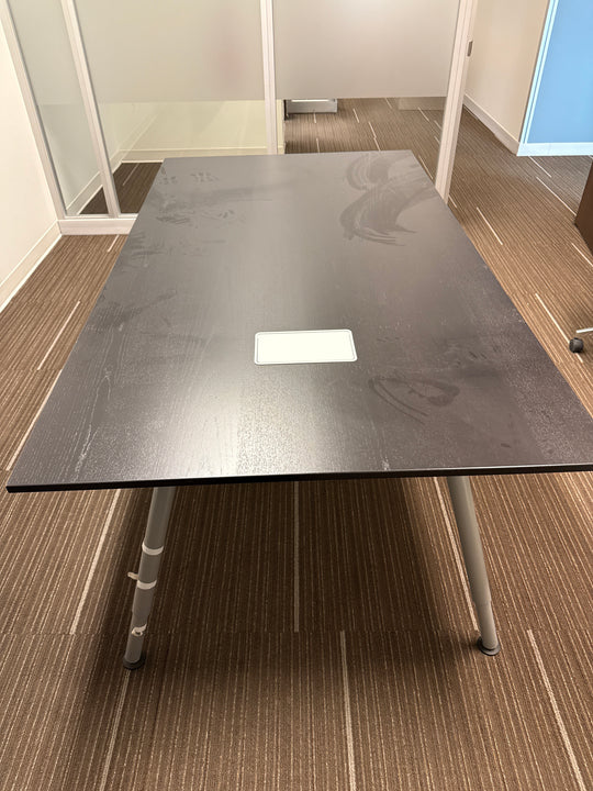 6.5' Rectangle Boardroom Table w/Grommet