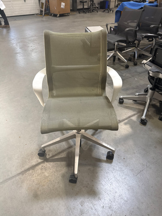 Herman Miller Setu Meeting Chair