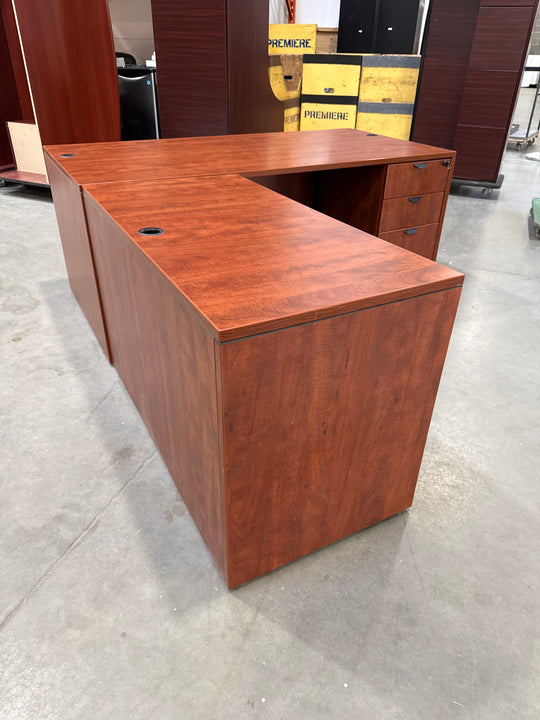 L-Shape Desk w/BBF, FF Ped