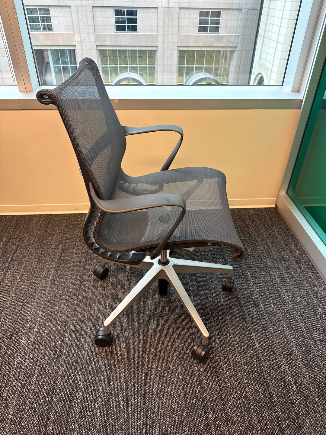Herman Miller Setu Meeting Chair