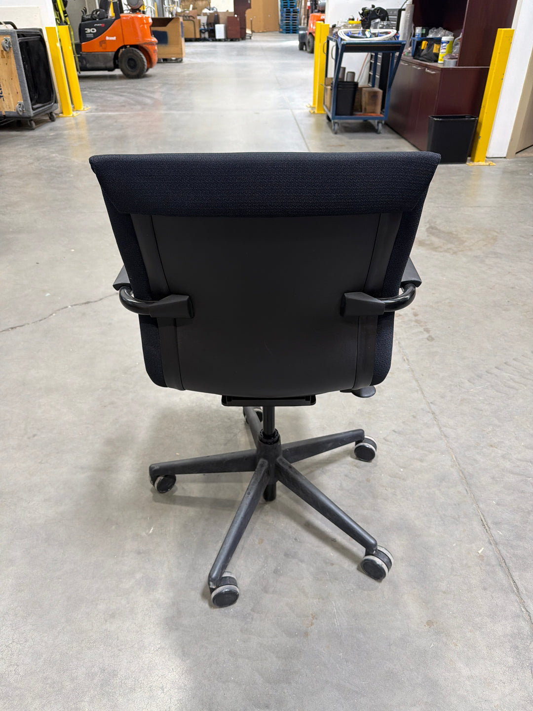 Steelcase Protégé Meeting Chair