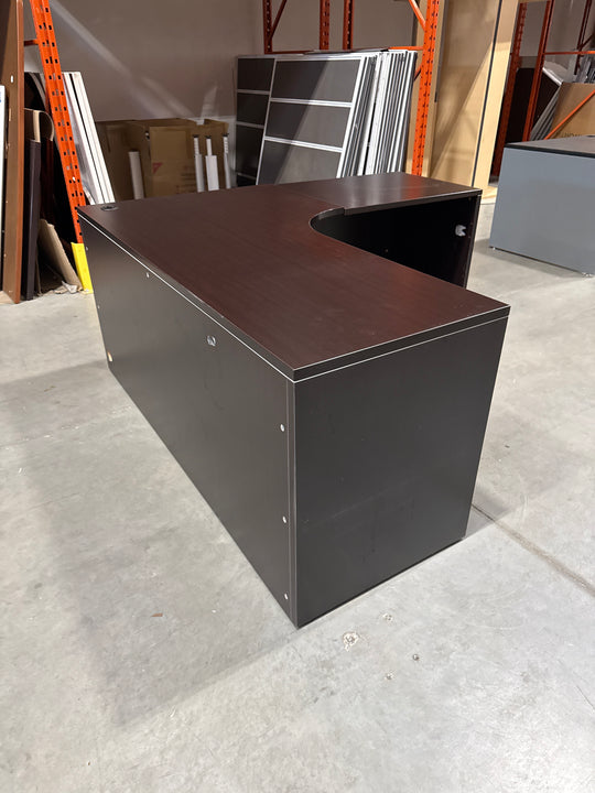 L-Shape Desk w/BBF Ped
