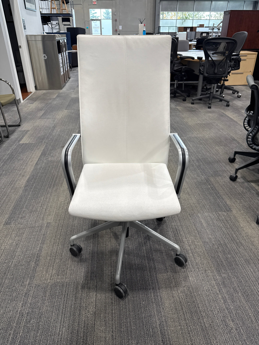 Davis ‘Body’ High Back Leather Meeting Chair