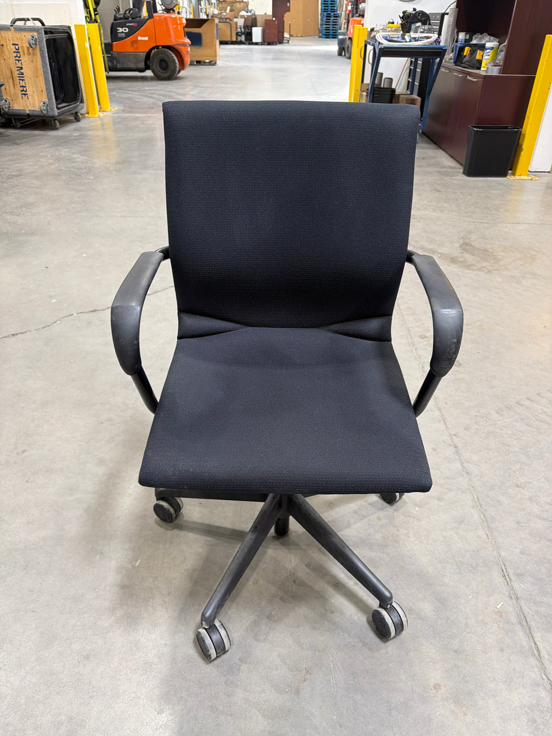 Steelcase Protégé Meeting Chair