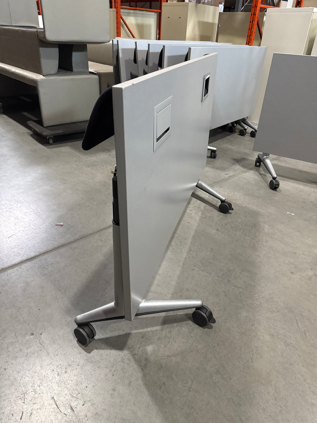 Mobile Flip Top Table w/Electrical
