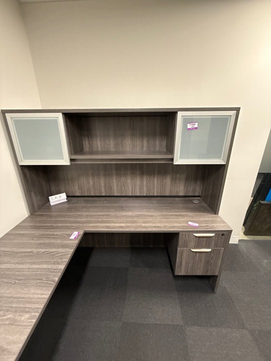 U-Shape Desk w/Hutch, BF Ped