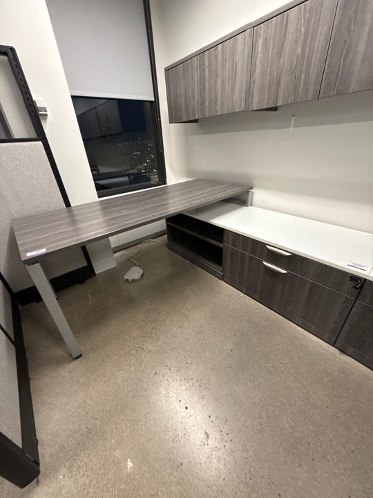 L-Shape Desk w/Lower Credenza