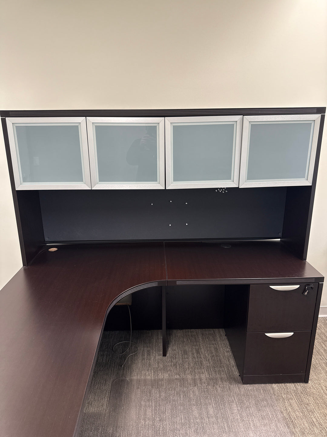 L-Shape Desk w/Hutch, FF Ped