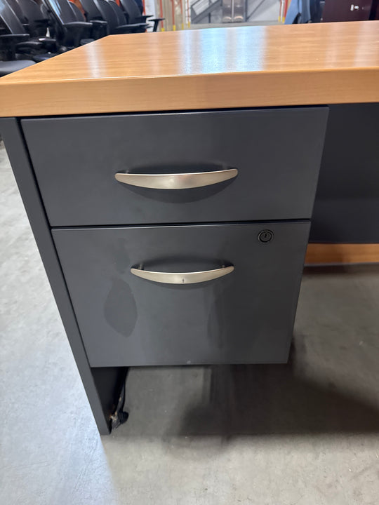 6' Bow Front Straight Desk w/BF Ped