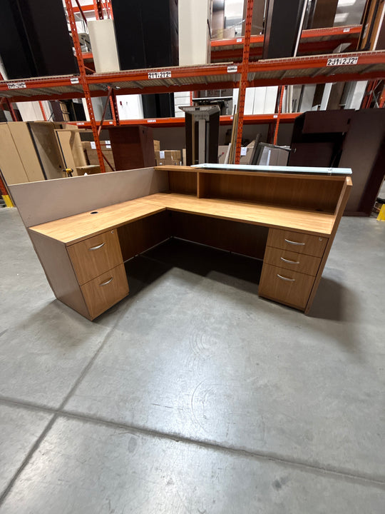 L-Shape Reception Desk w/Glass Top, Tackboard, BBF and FF Peds