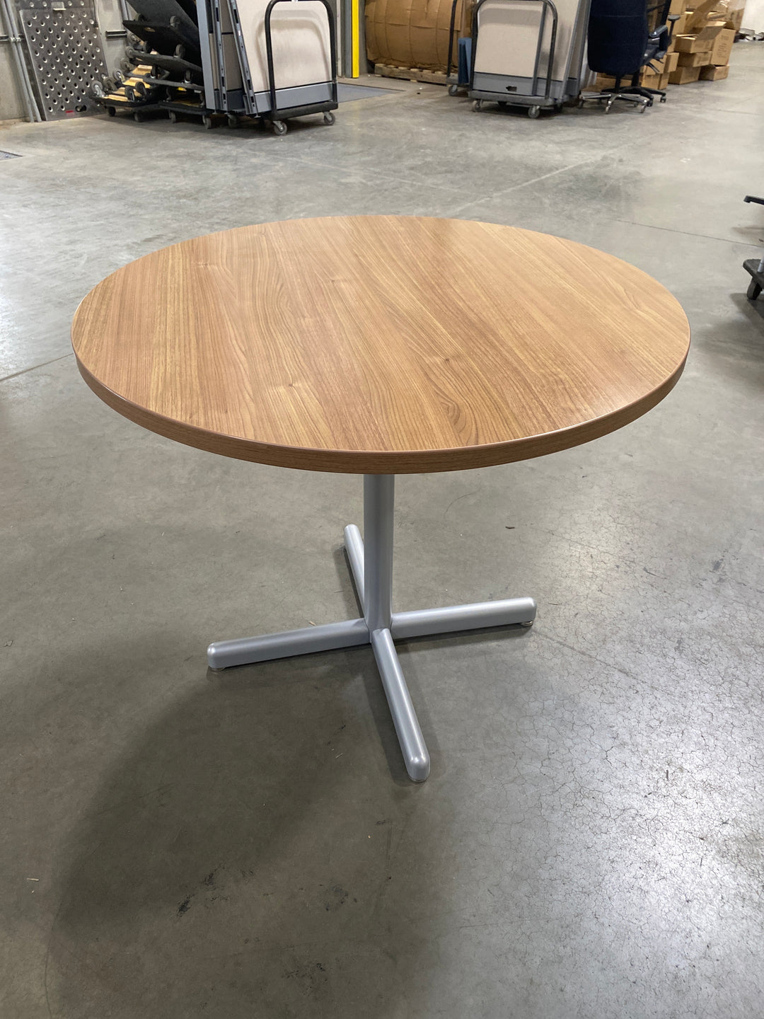36” Round Table