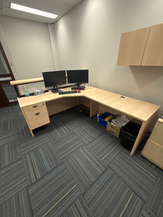L-Shape Reception Desk w/BF Ped