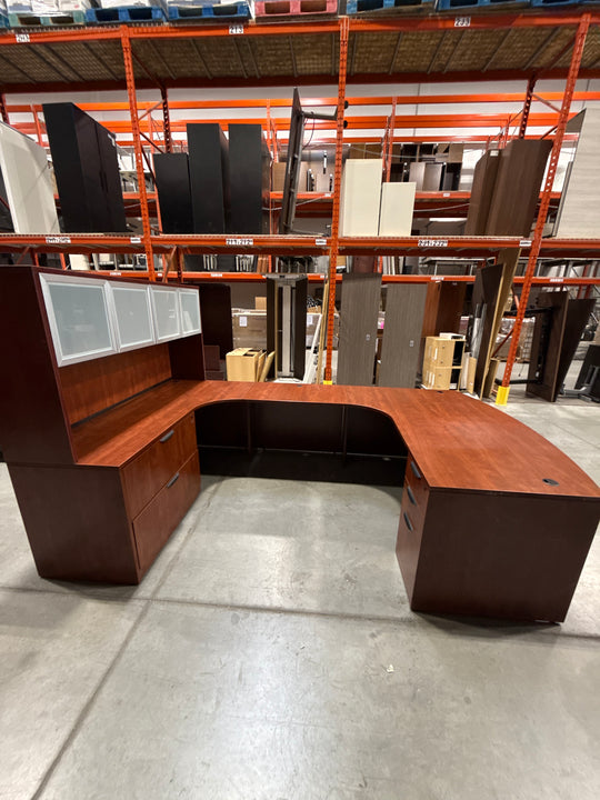 U-Shape Desk w/Hutch, 2-High Lat and BBF