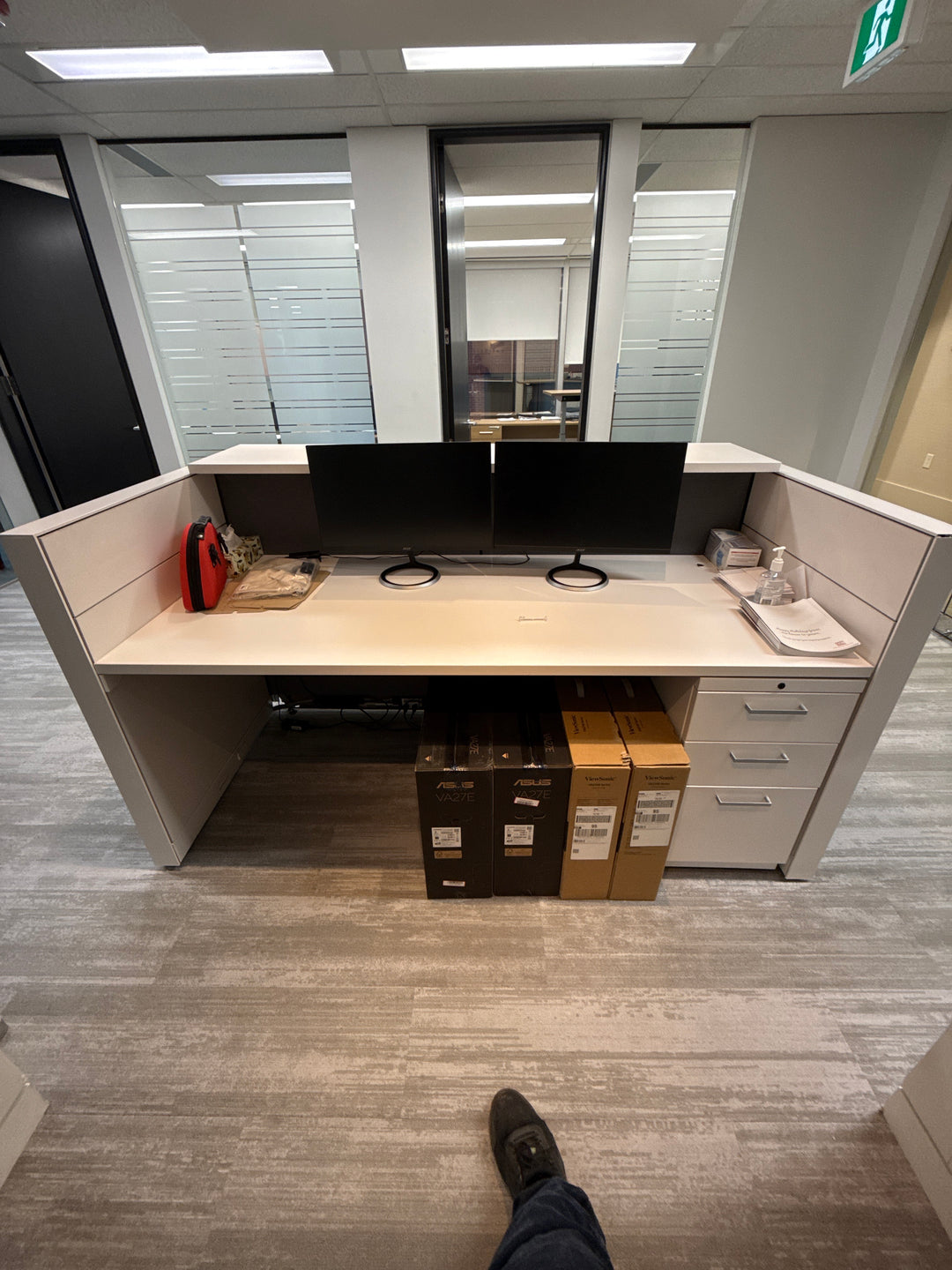 Straight Reception Desk w/BBF Ped