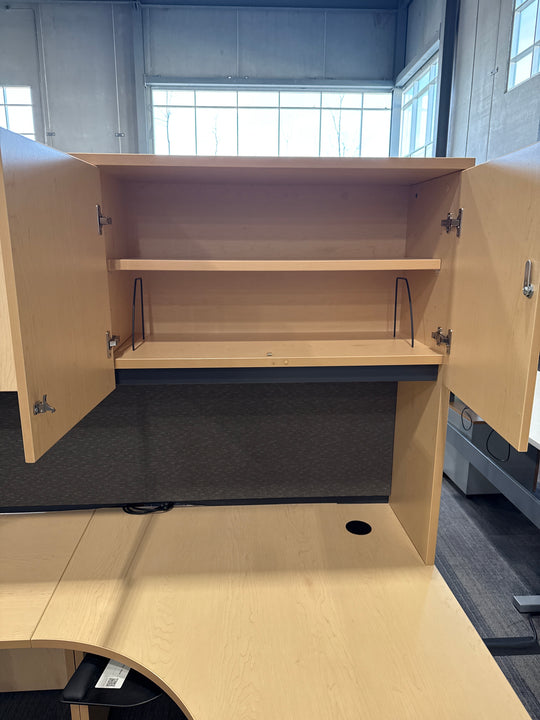 L-Shape Desk w/Hutch and BBF Ped