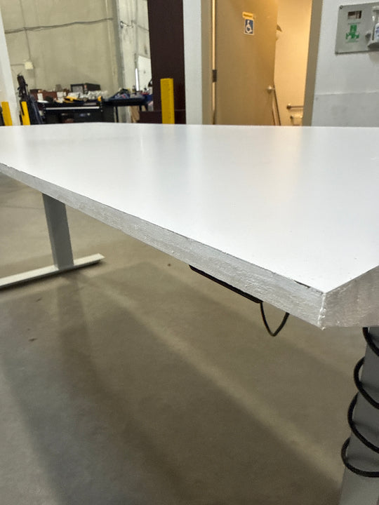 Knoll 6’ Electronic Sit Stand Desk