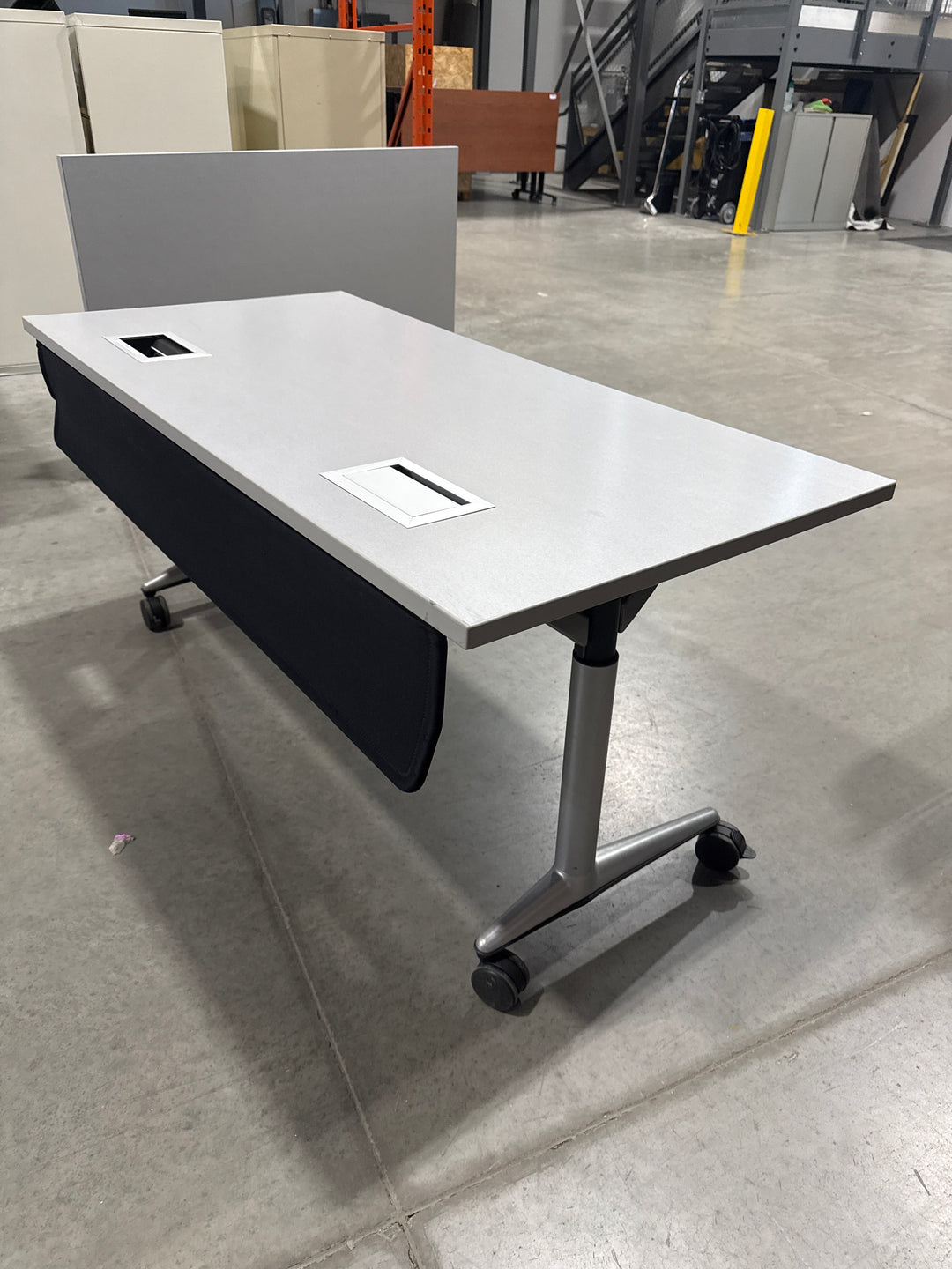 Mobile Flip Top Table w/Electrical