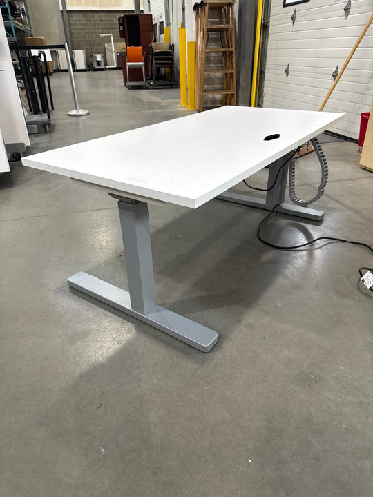 5' Teknion Electronic Sit Stand Desk