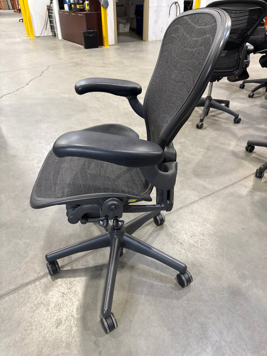 Herman Miller Aeron Size B Task Chair (Front Tilt)