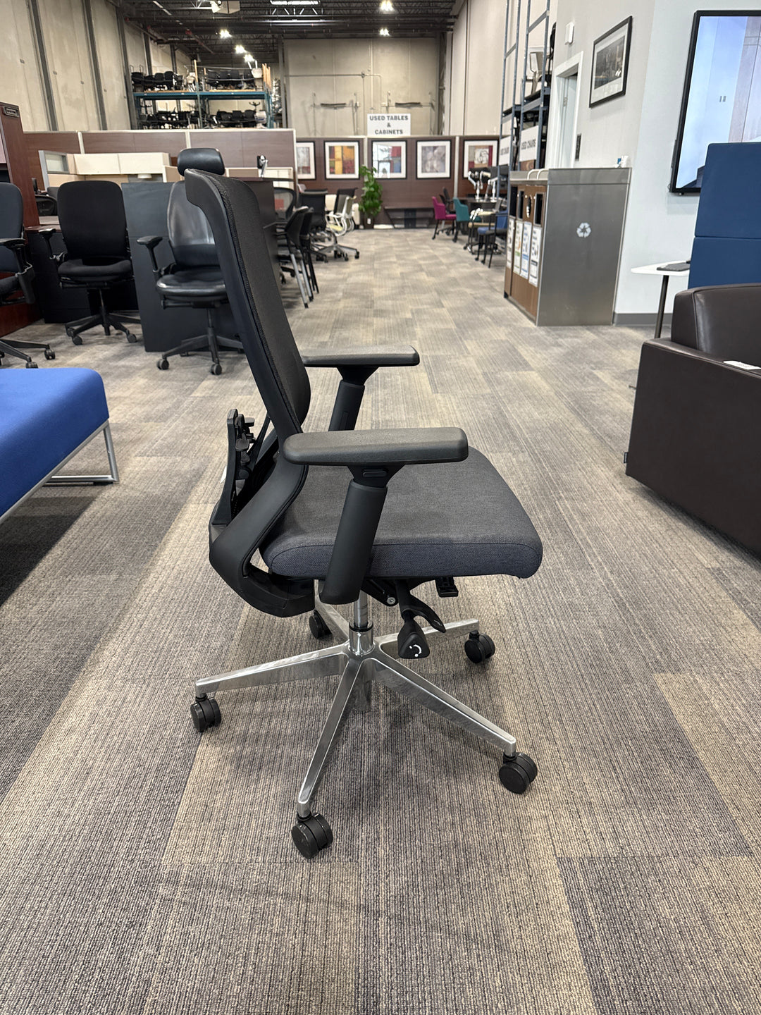 Workspace48 Compass Task Chair