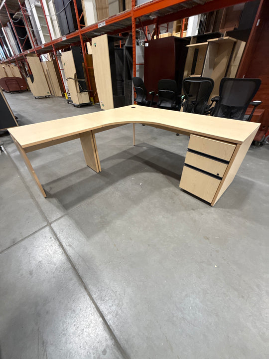 L-Shape Desk w/BBF Ped (Chips and Bubble on Surface)