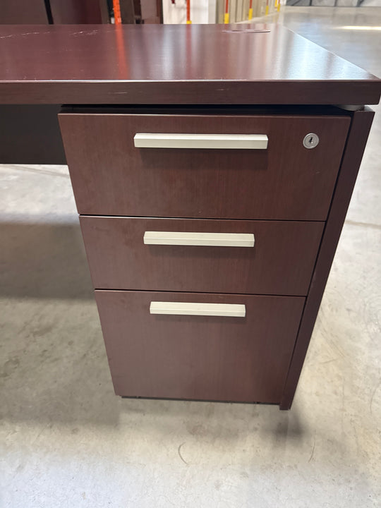 6' Straight Desk w/BBF Ped