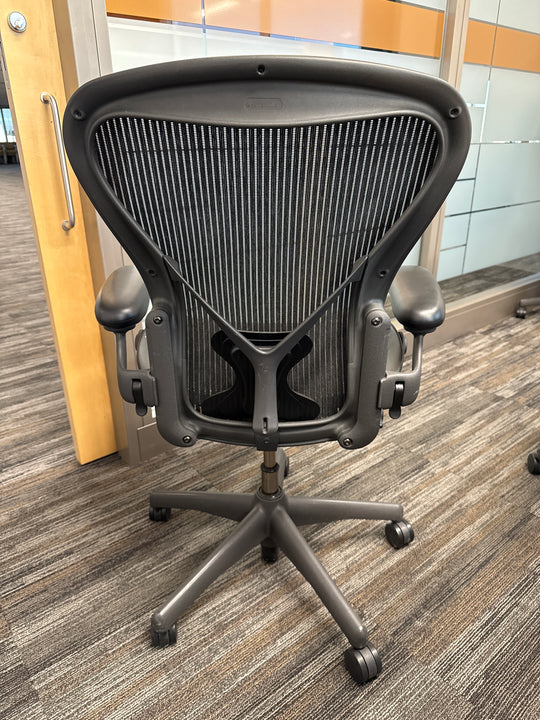 Herman Miller Aeron Size B Task Chair