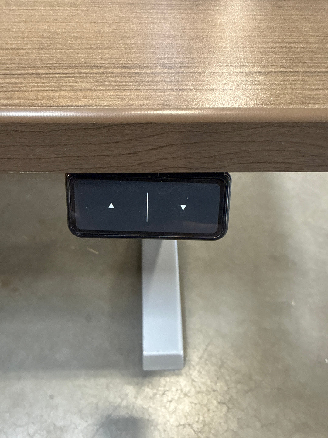5.5’ Steelcase Electronic Sit Stand Desk w/Privacy Panel