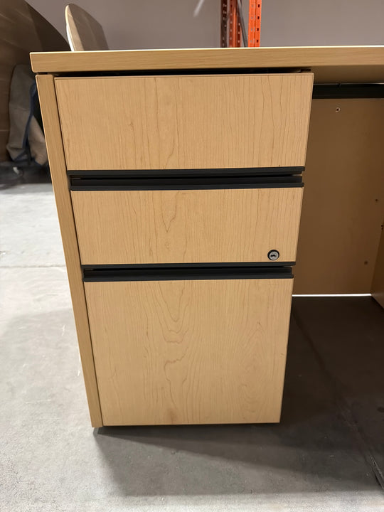 L-Shape Desk w/BBF, 2-High Lateral