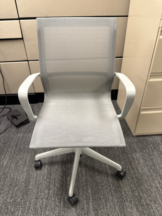 Mesh Meeting Chair