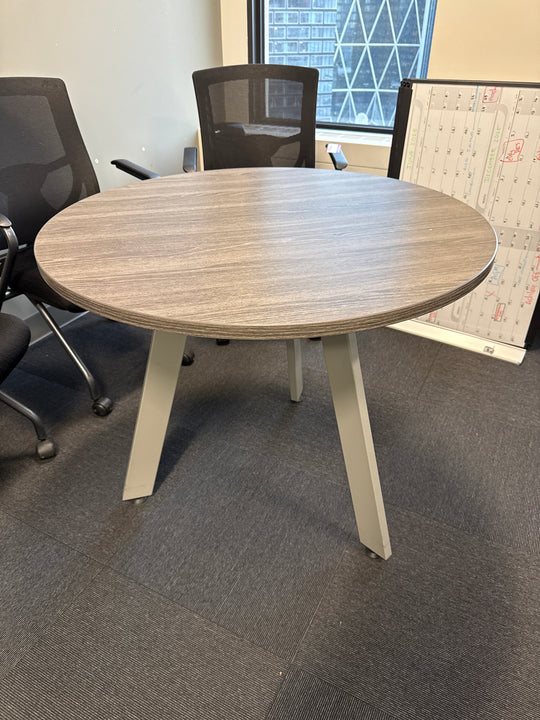 36" Round Table