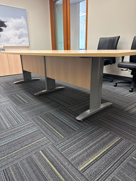 10' Boatshape Boardroom Table