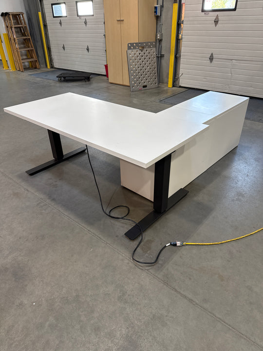 Haworth L-Shape Electronic Sit Stand w/Steelcase Lower Credenza (Reversible)