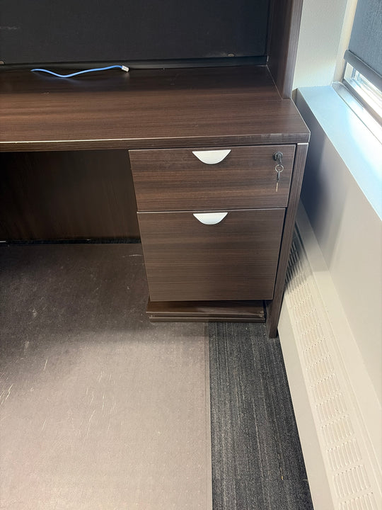 L-Shape Desk w/Hutch, BF Ped