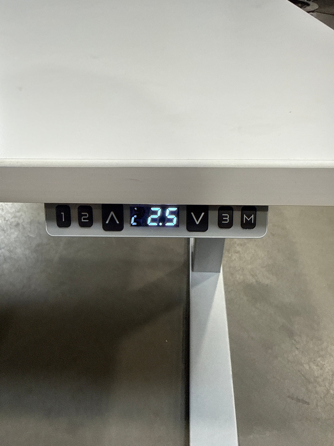 6' Teknion Electronic Sit Stand Desk w/Modesty