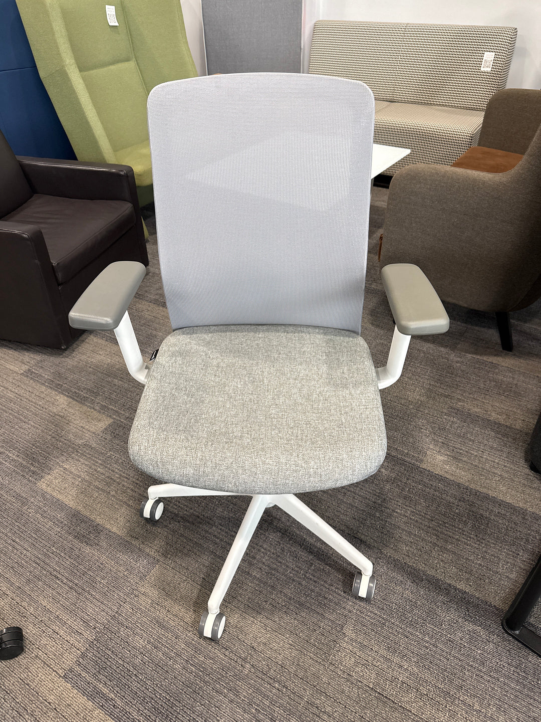 Workspace48 Essence Task Chair