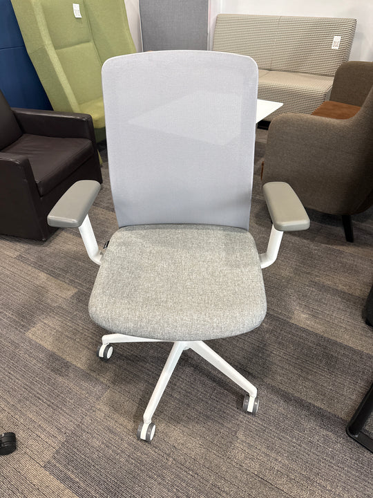 Workspace48 Essence Task Chair