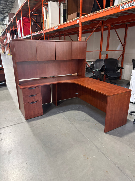 L-Shape Desk w/Hutch, BBF Ped